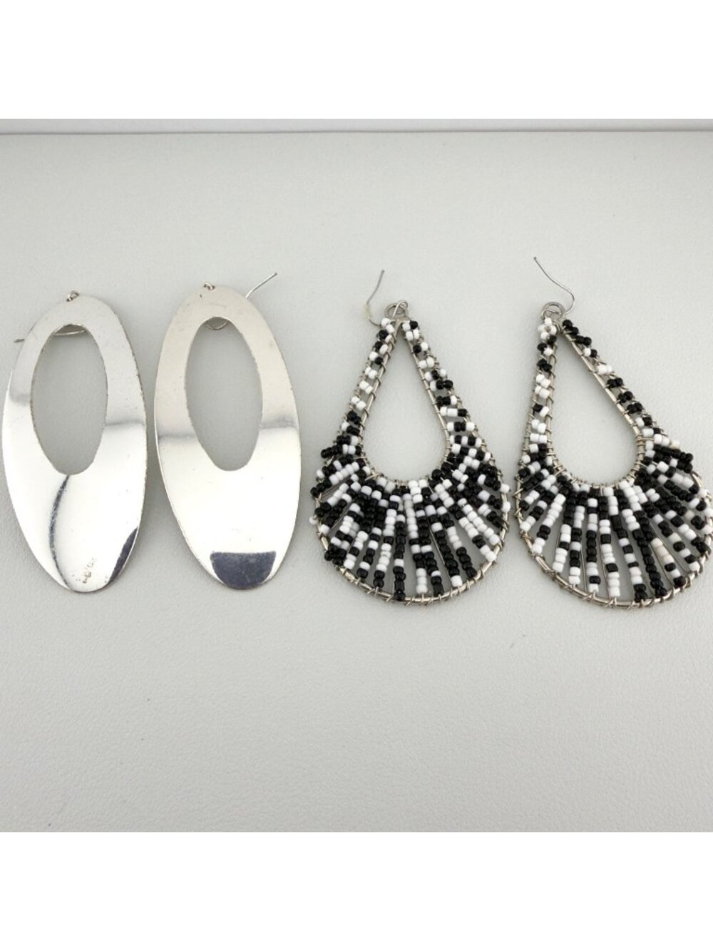 Statement Earring Set Metal Seed Bead Black White Oval Drop 3 Inches